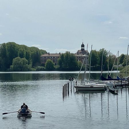 Flat In Eutin On The Kleiner Eutiner See Lake Esterno foto